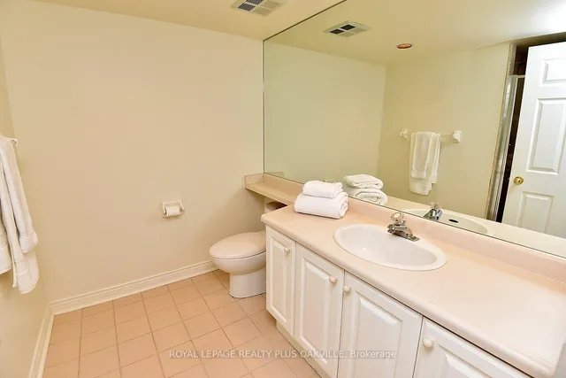 Additional image 30 of 2190 Lakeshore Rd Unit 204