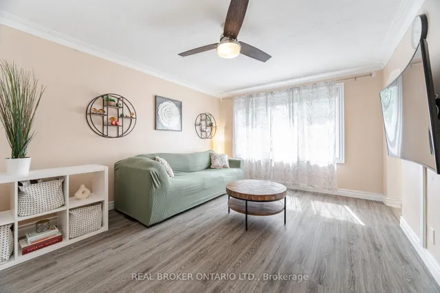 Additional image 5 of 18 Adanac Dr