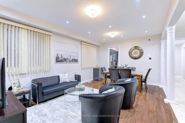 Additional image 8 of 8 Constance St