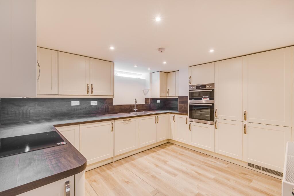 Additional image 2 of High Street, Welwyn, Herts, AL6