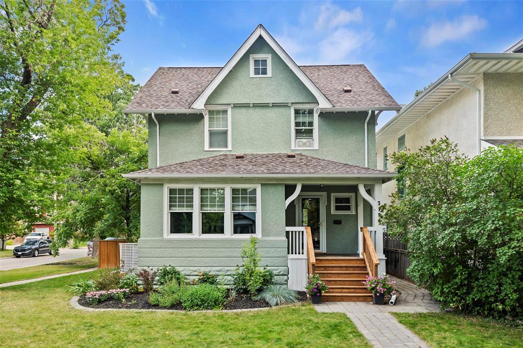 319 Maplewood Avenue|Winnipeg, Manitoba R3L1A6