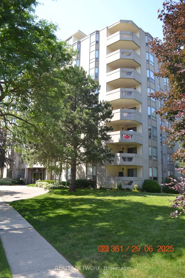 Additional image 3 of 8 Village Green Blvd Unit 811