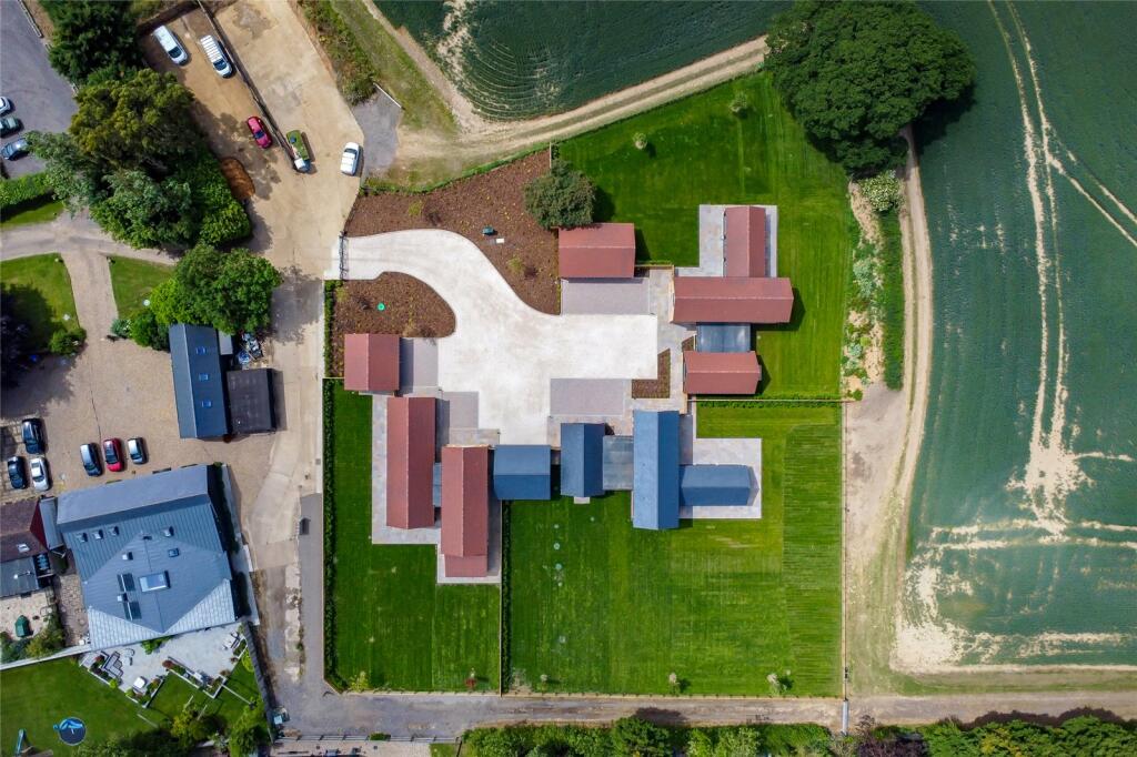 Additional image 18 of Poplars House, Kennel Lane, Kinsbourne Green, Harpenden, Hertfordshire, AL5