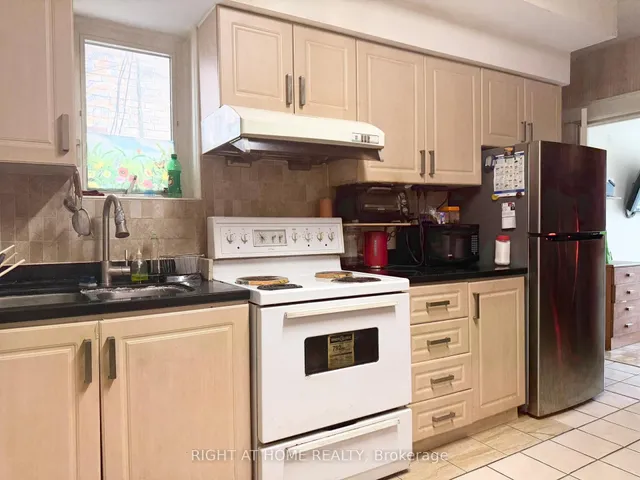 Additional image 9 of 665 Ossington Ave