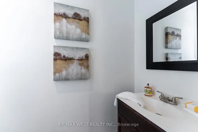 Additional image 12 of 52 Woodycrest Ave