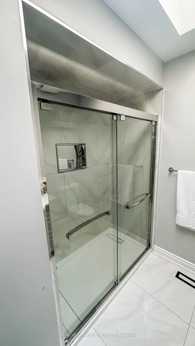 Additional image 33 of 52 Novella Pl