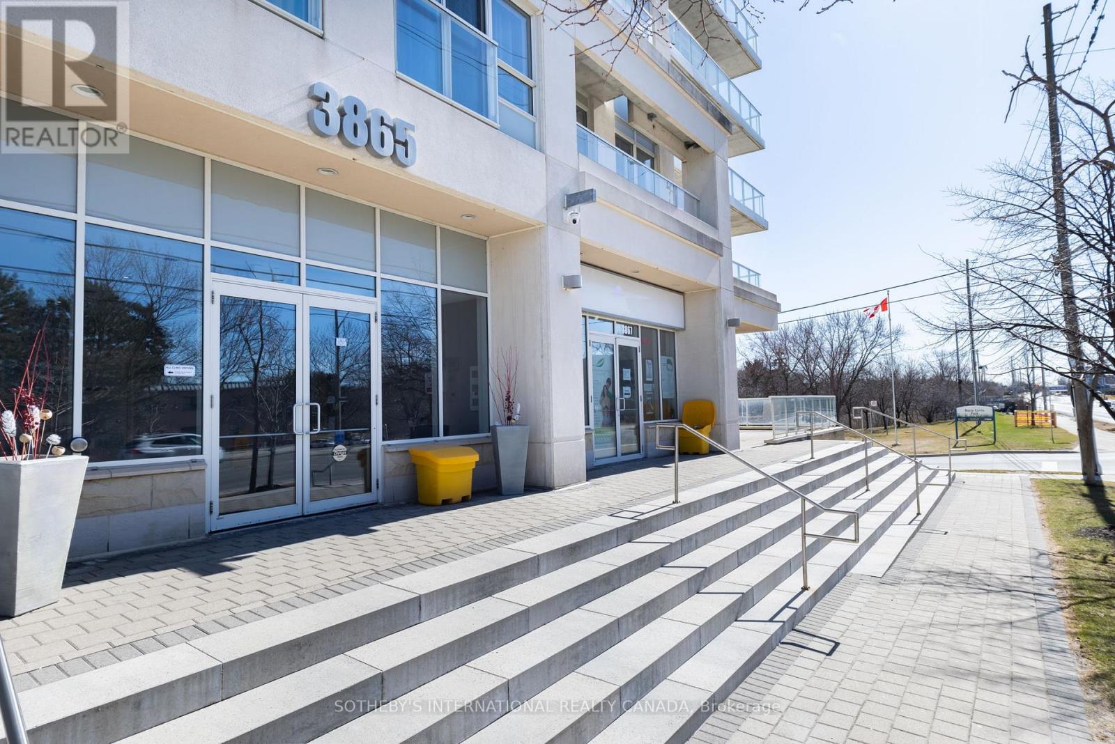 Property image for 520 - 3865 LAKE SHORE BOULEVARD W|Toronto (Long Branch), Ontario M8W0A2