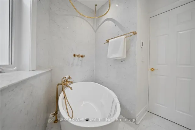 Additional image 25 of 248 1/2 Euclid Ave