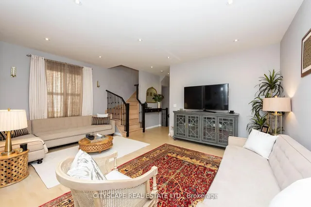 房产图片 21 - 651 Farmstead Dr 单元57