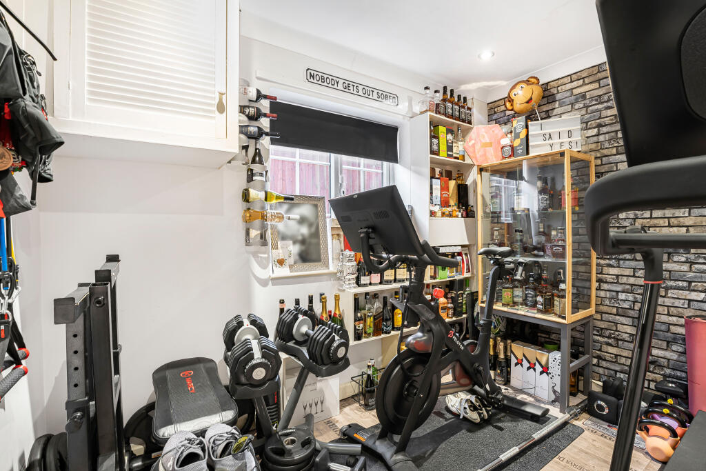 Additional image 9 of High Street, London Colney, AL2