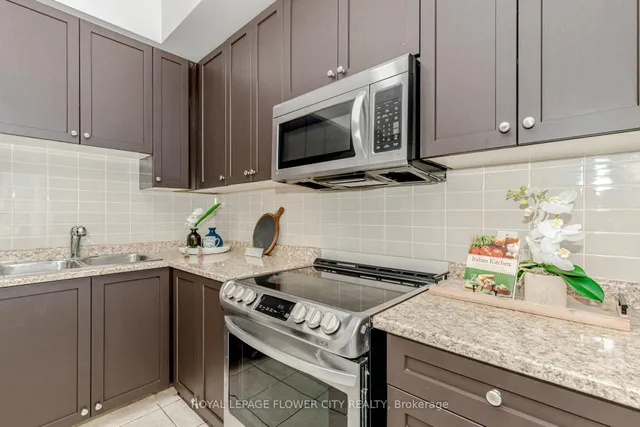 Additional image 19 of 23 NEW PINES Tr