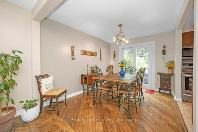 Additional image 7 of 2302 Malcolm Cres