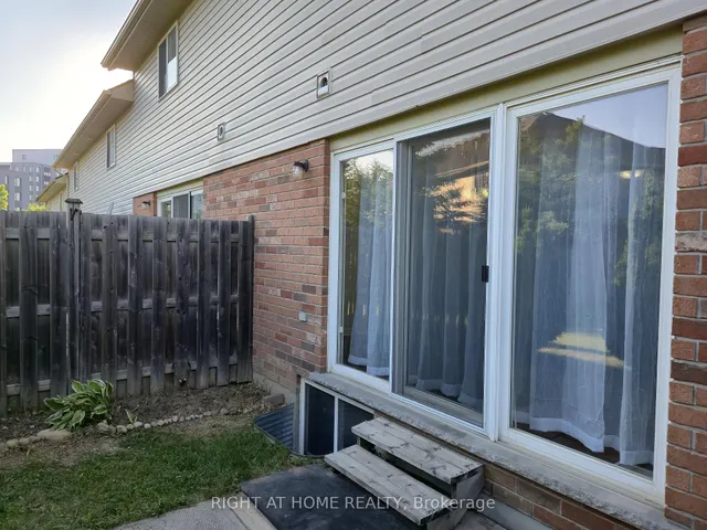 Additional image 10 of 40 Fallowfield Dr