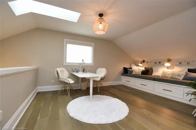 Additional image 37 of 98 Moore Cres