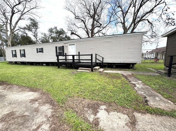 1810 Connorvale Rd, Houston, TX 77039