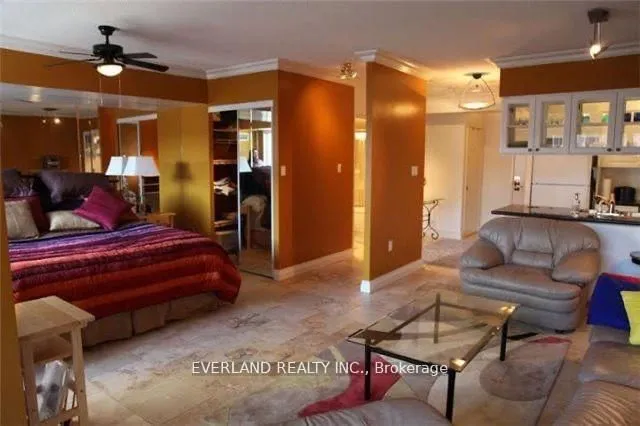 Additional image 9 of 887 Bay St Unit #708