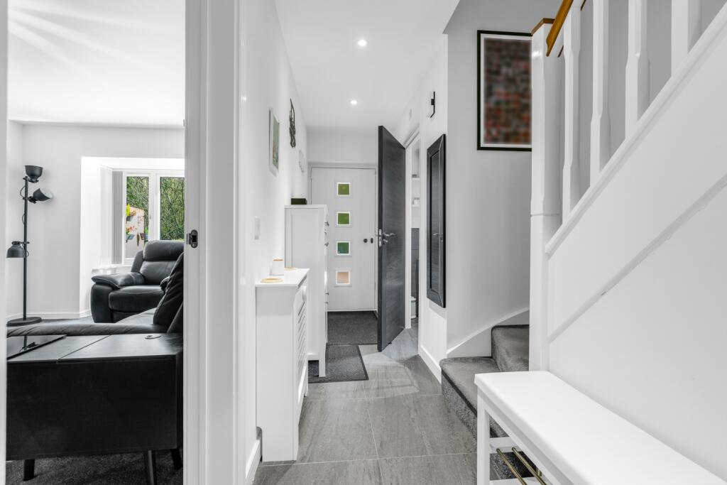 Additional image 6 of Victoria Close, Welwyn Garden City, Hertfordshire, AL7