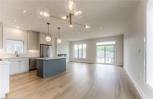 房产图片 10 - 719 Benninger Dr