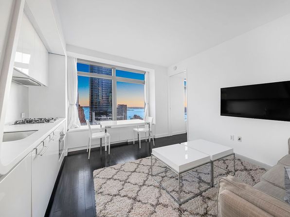 123 Washington St, New York, NY 