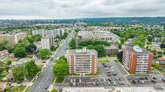 房产图片 34 - 8 Woodman Dr 单元805