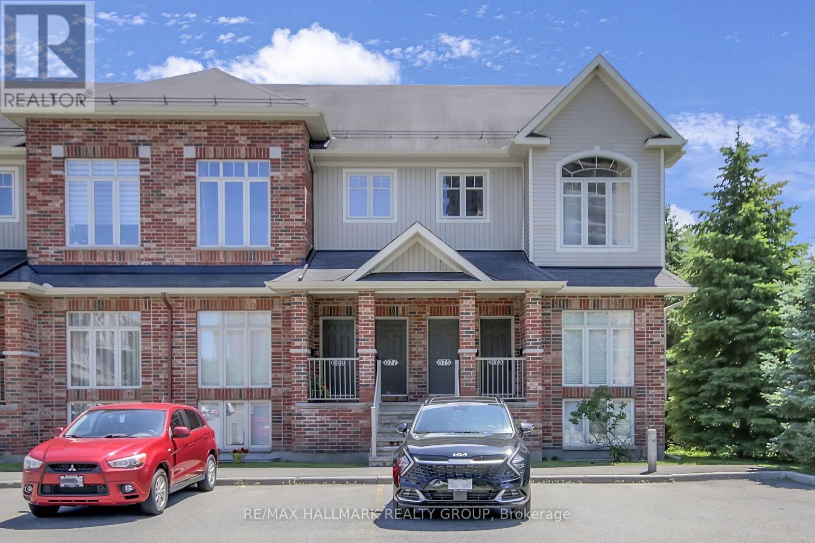 9 - 671 REARDON PRIVATE|Ottawa, Ontario K1V2K8