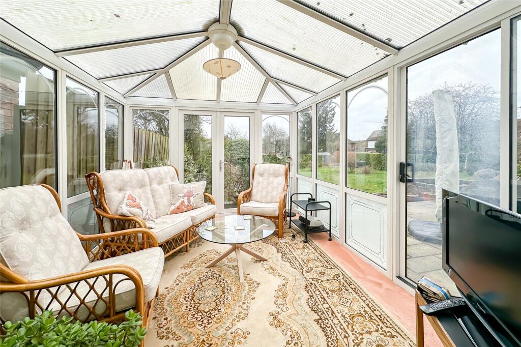 Additional image 13 of Evans Grove, St. Albans, Hertfordshire, AL4