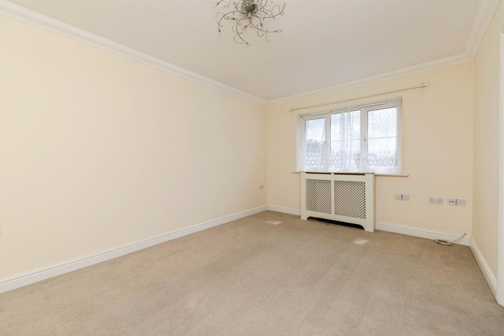 Additional image 6 of Sir John Newsom Way, Welwyn Garden City