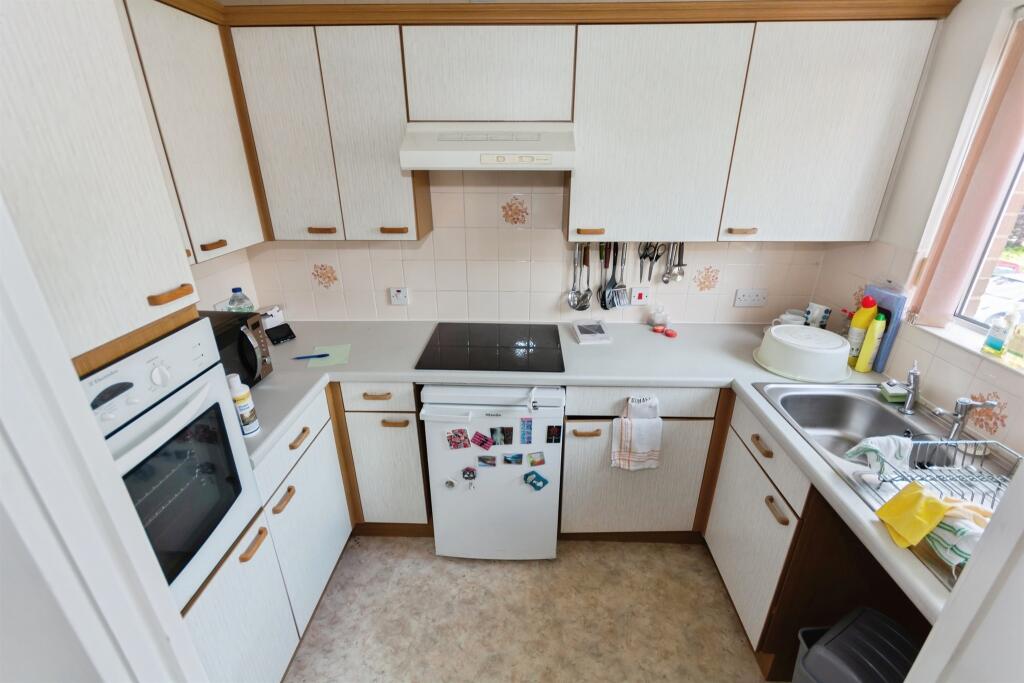 Additional image 5 of Stratford Road, Hall Green, Birmingham