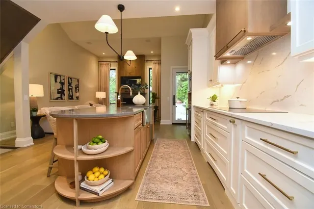 Additional image 25 of 98 Moore Cres