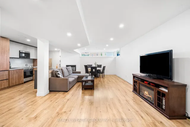 Additional image 25 of 39 Treadgold Cres