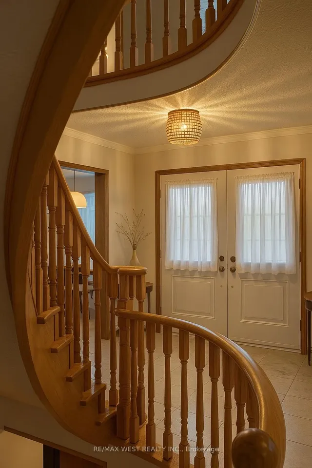 Additional image 3 of 4256 Petersburg Cres