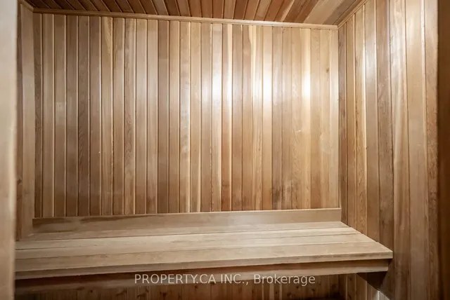 Additional image 35 of 300 Avenue Rd Unit 5