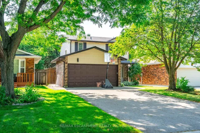 12 Bloomsbury Crt