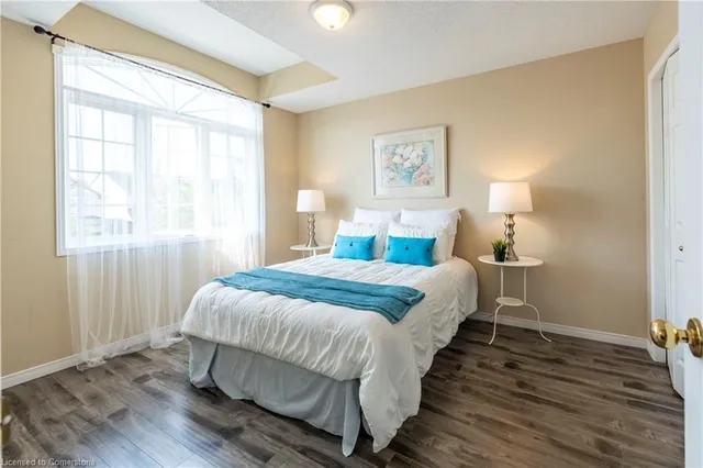 Additional image 18 of 584 Commonwealth Cres