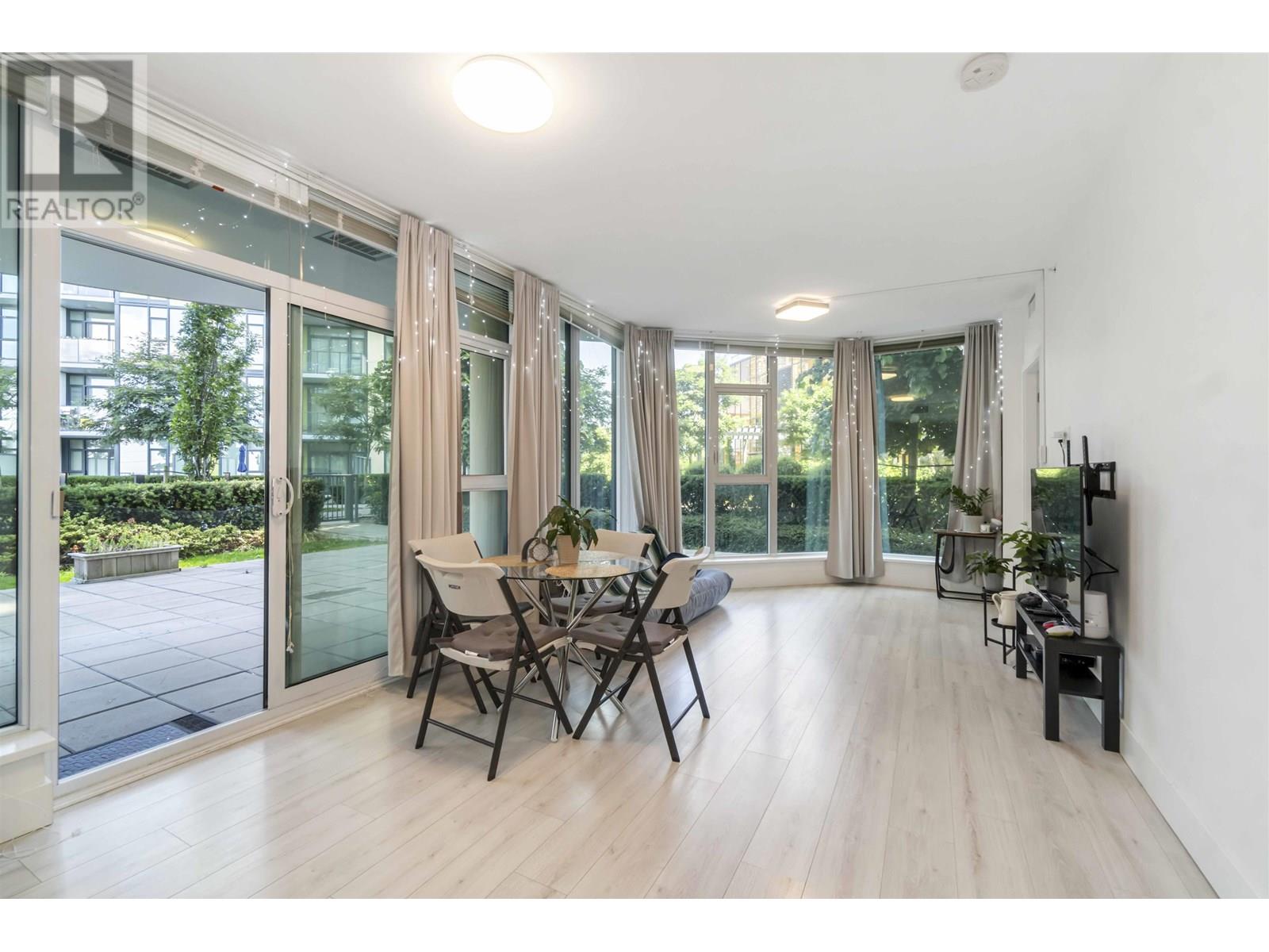 402 7388 KINGSWAY|Burnaby, British Columbia V3N0G9