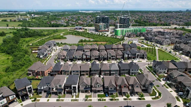 Additional image 45 of 1444 Varelas Passage