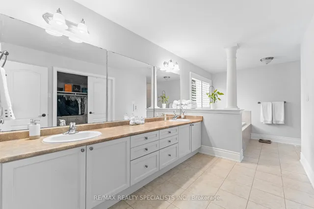 Additional image 23 of 21 Lauderhill Rd