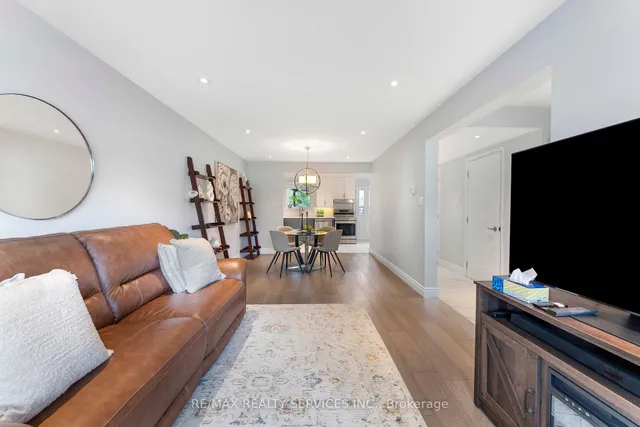 Additional image 21 of 94 Guildford Cres Unit 94