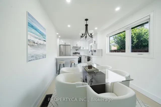 Additional image 7 of 33 Moorecroft Cres