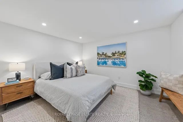 Additional image 41 of 160 Silver Birch Ave