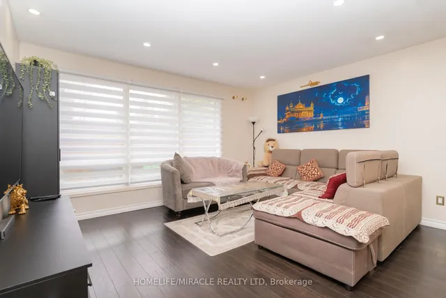 Additional image 8 of 10 Huntingwood Cres