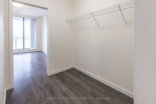 Additional image 15 of 690 King St Unit 412