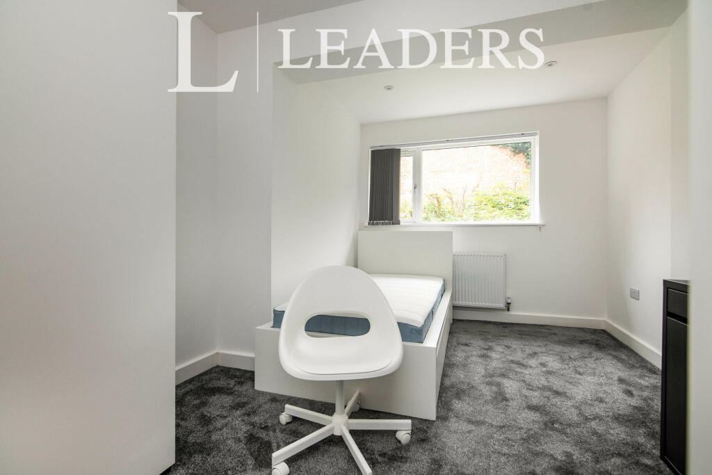 Additional image 4 of Room 4, Adams Hill, 32