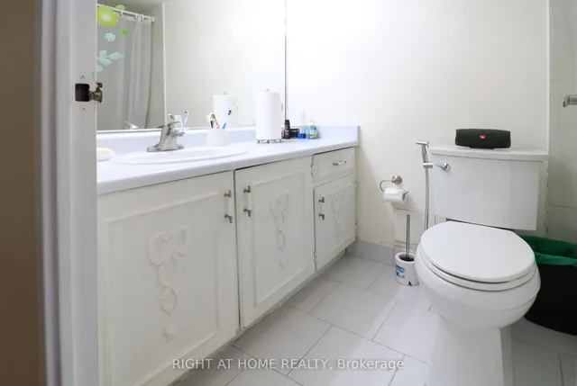 Additional image 15 of 3420 Eglinton Ave Unit 407