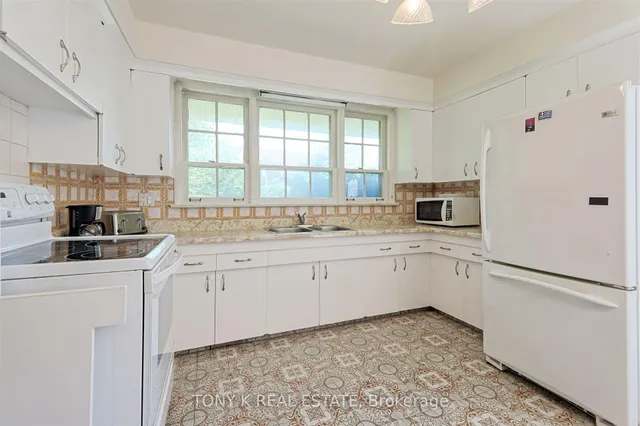 Additional image 4 of 90 Waterford Dr