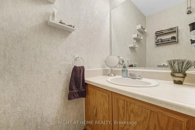 Additional image 25 of 22 Donna Dr