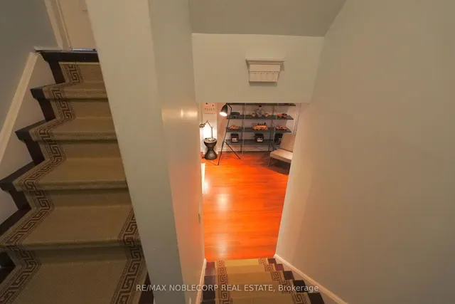 Additional image 27 of D-17 Overlea Blvd