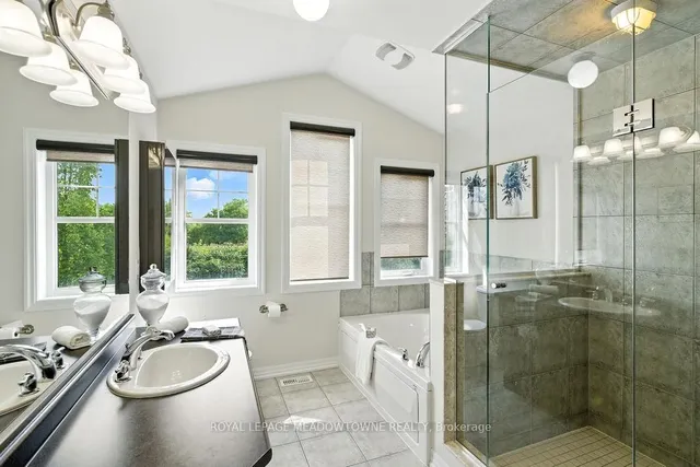 Additional image 22 of 196 DUNCAN Lane