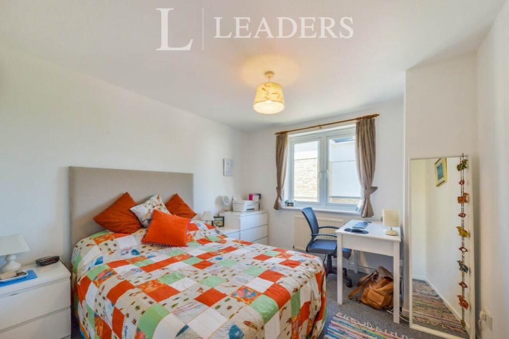 Additional image 4 of Worcester Court