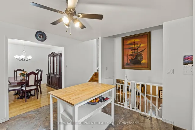 Additional image 14 of 27 Cartier Cres